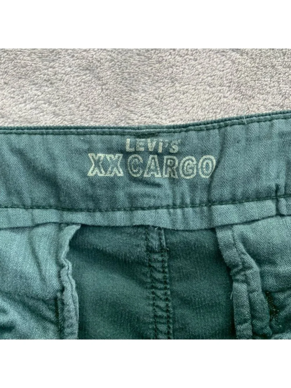 Levis XX Cargo Taper Pants Mens 32x30” Forest Green Corduroy Utility Workwear